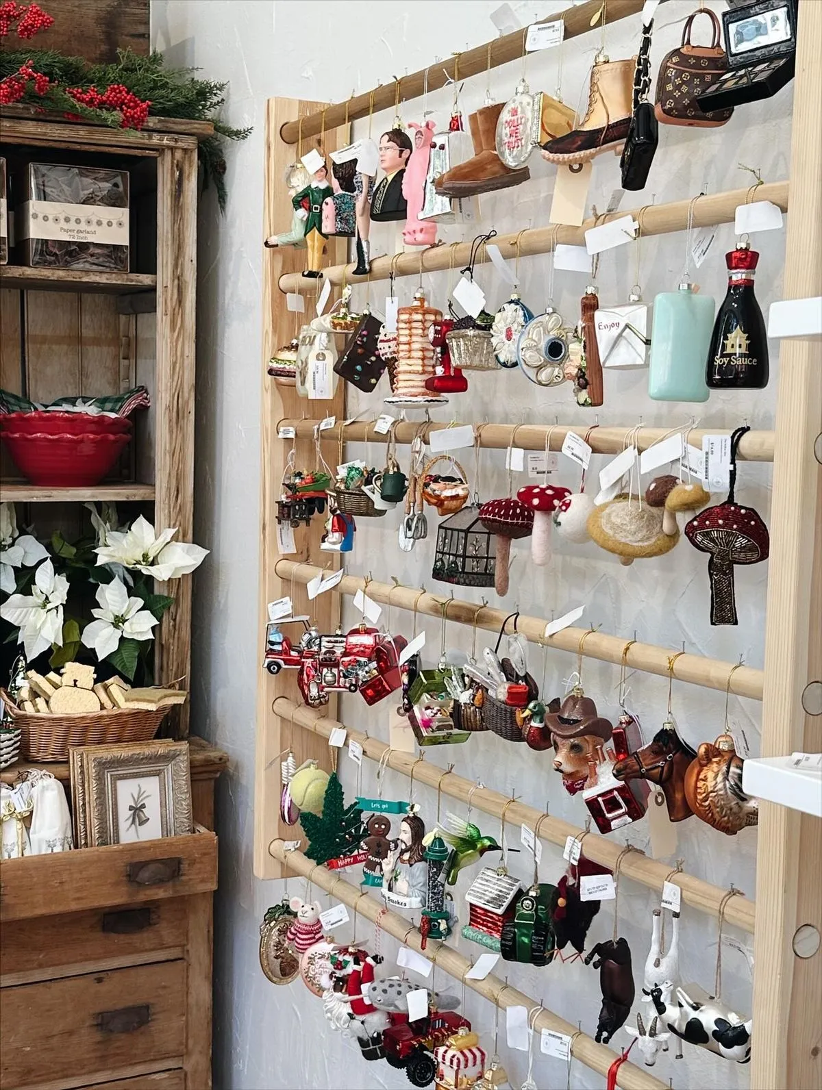 Gifts & Decor